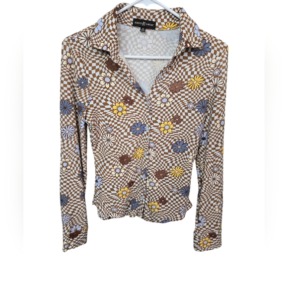 ###Almost Famous Floral Long sleeve Blouse - Picture 2 of 5